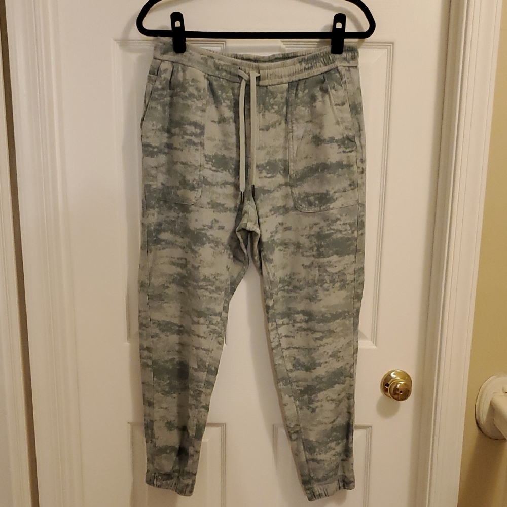 Athleta Camouflage Joggers